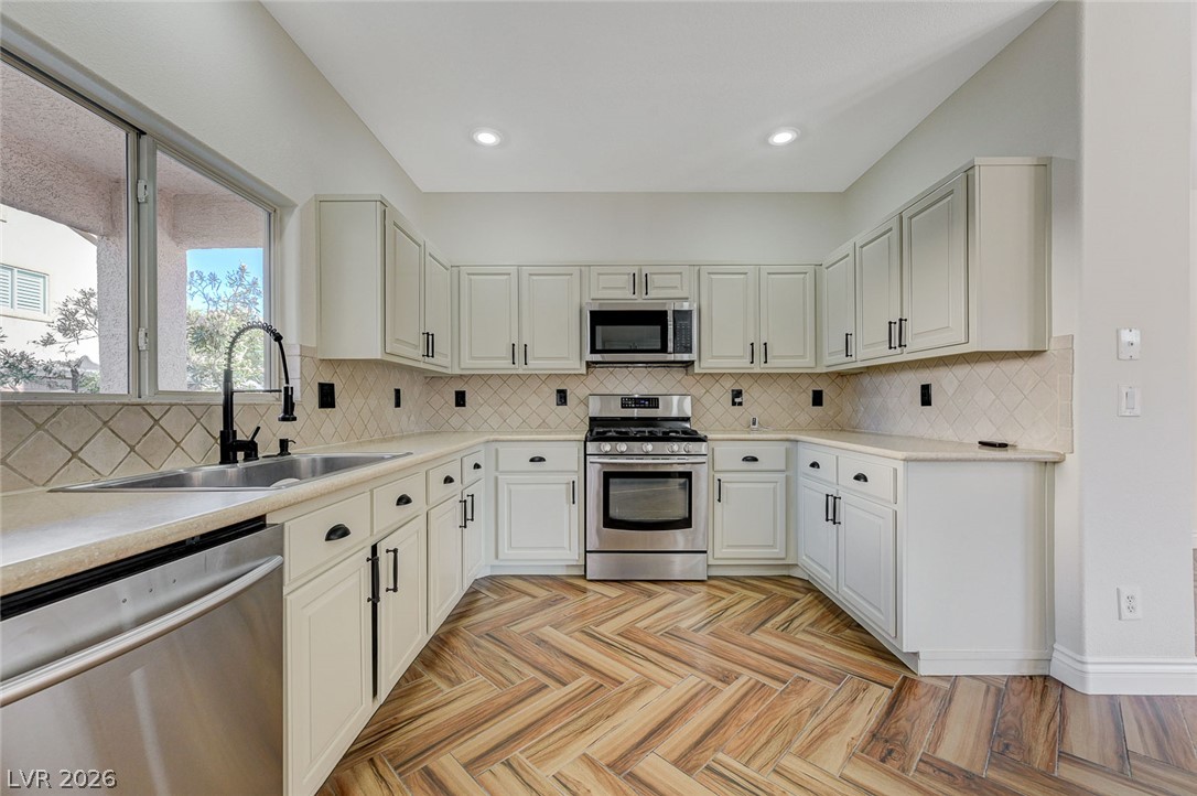 8838 Red Raven Court Las Vegas NV 89123