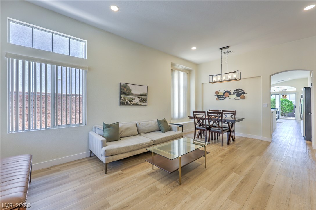 928 Autumn Royal Lane Las Vegas NV 89144