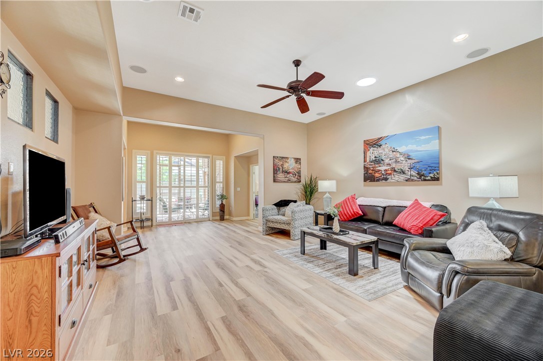 3713 Corte Bella Hills Avenue North Las Vegas NV 89081