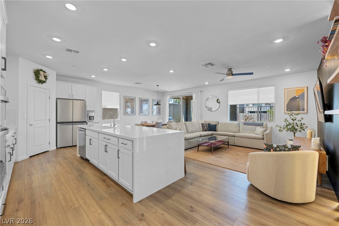 11808 Black Canary Avenue Las Vegas NV 89138