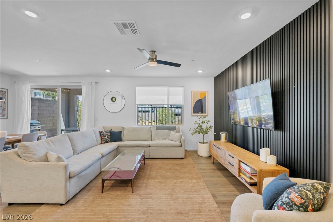 11808 Black Canary Avenue Las Vegas NV 89138