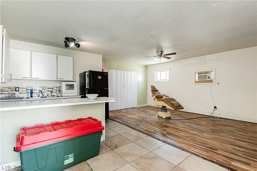 1729 Griffith Avenue Las Vegas NV 89104