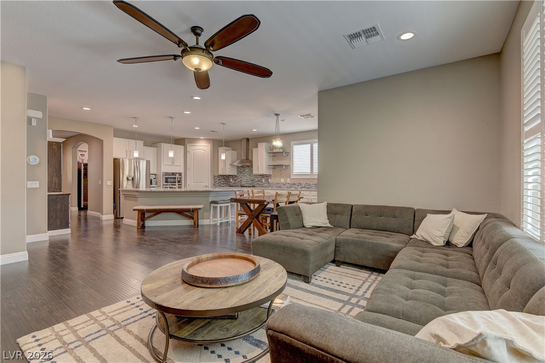 7136 Avana Street Las Vegas NV 89113