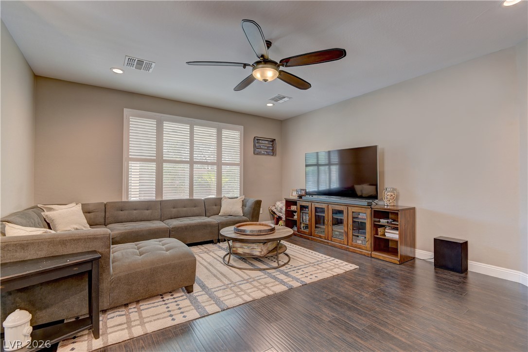 7136 Avana Street Las Vegas NV 89113