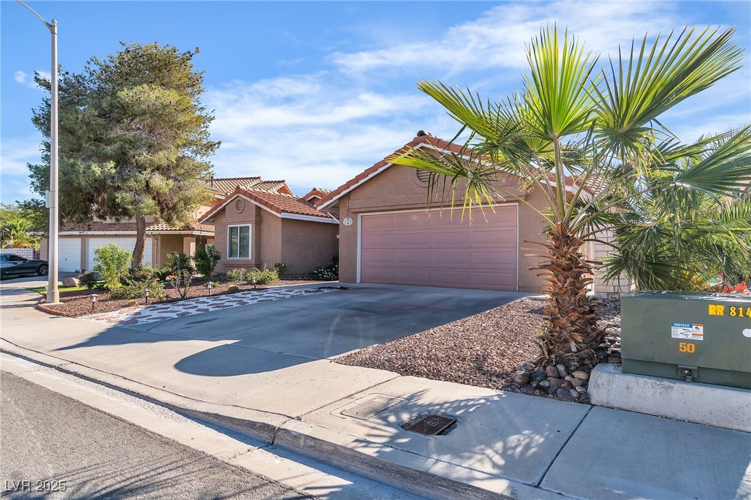 2312 Fairbourne Way Henderson NV 89074