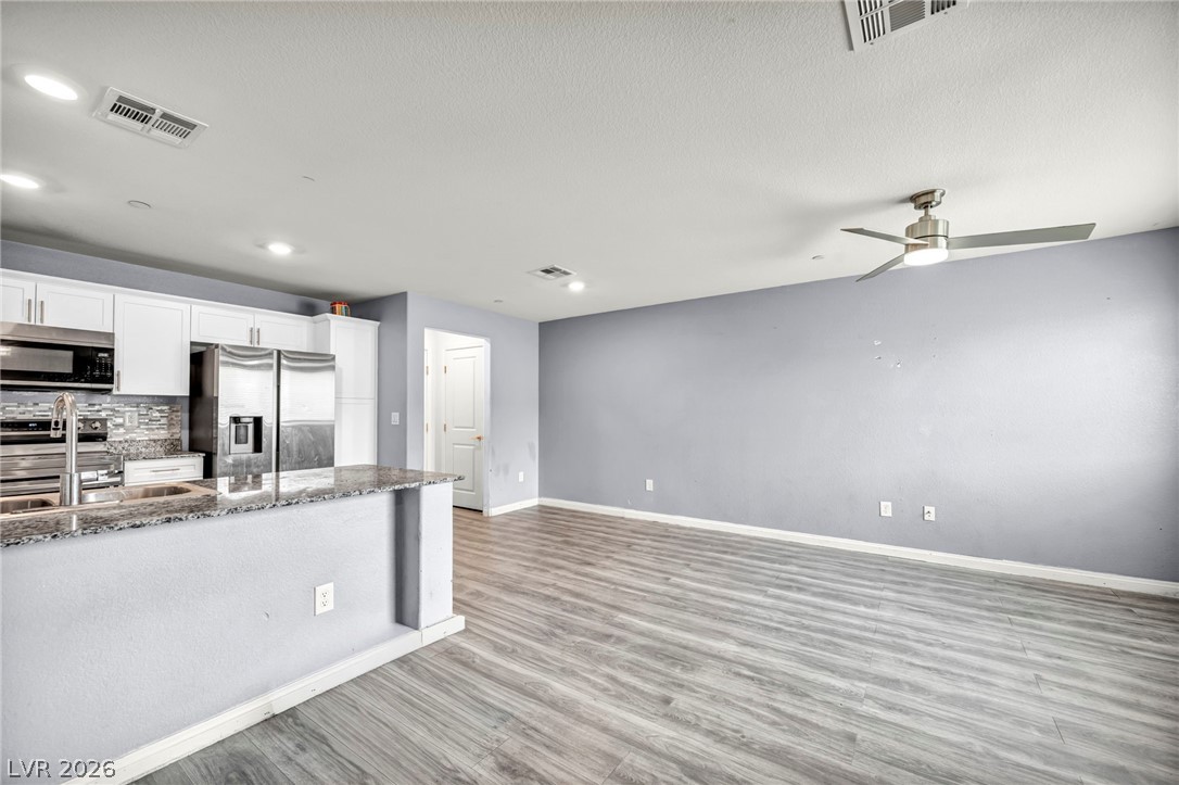2645 Wimbledon White Court North Las Vegas NV 89086