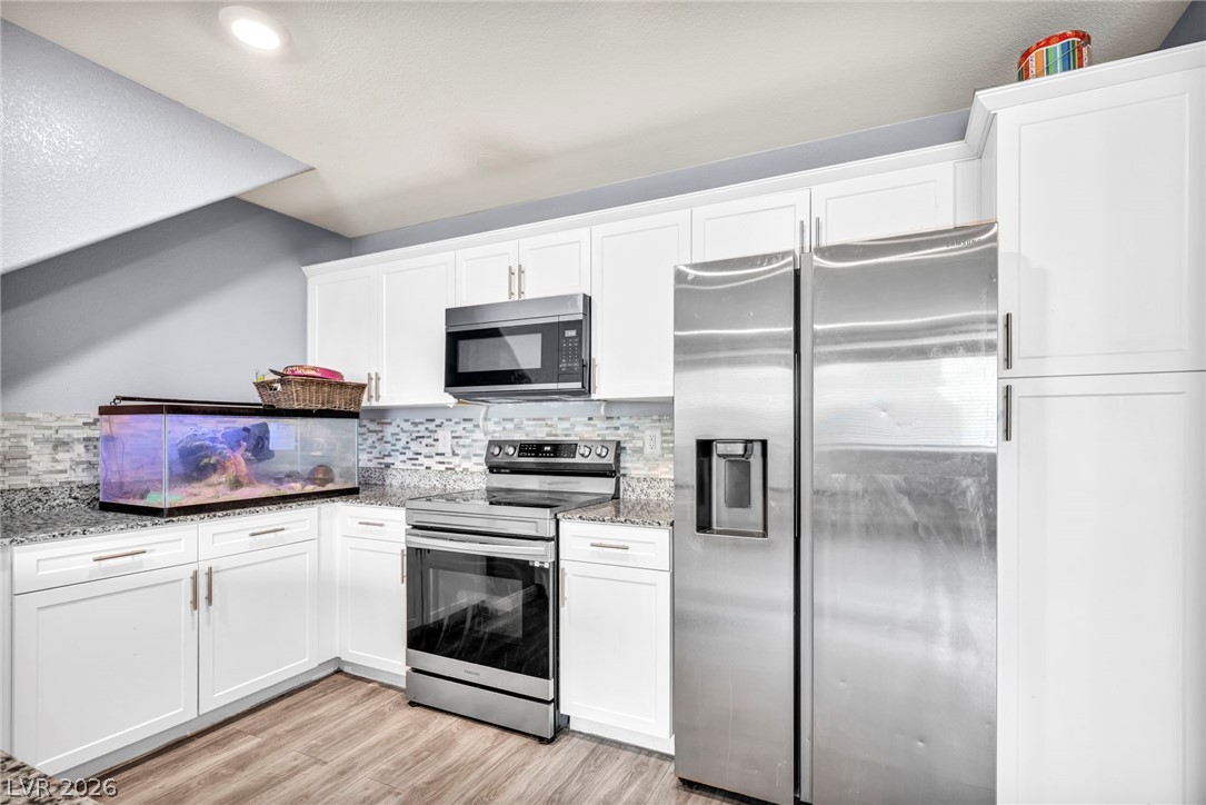 2645 Wimbledon White Court North Las Vegas NV 89086