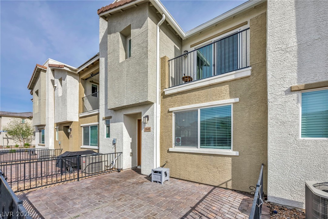 2645 Wimbledon White Court North Las Vegas NV 89086