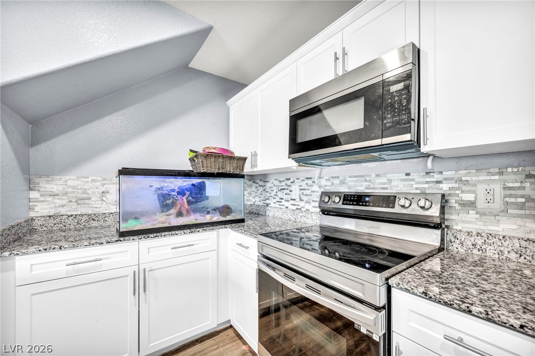 2645 Wimbledon White Court North Las Vegas NV 89086