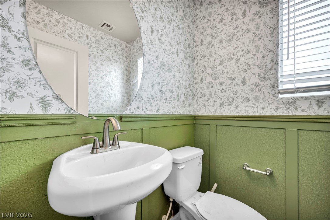 2645 Wimbledon White Court North Las Vegas NV 89086