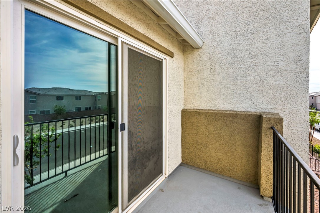 2645 Wimbledon White Court North Las Vegas NV 89086