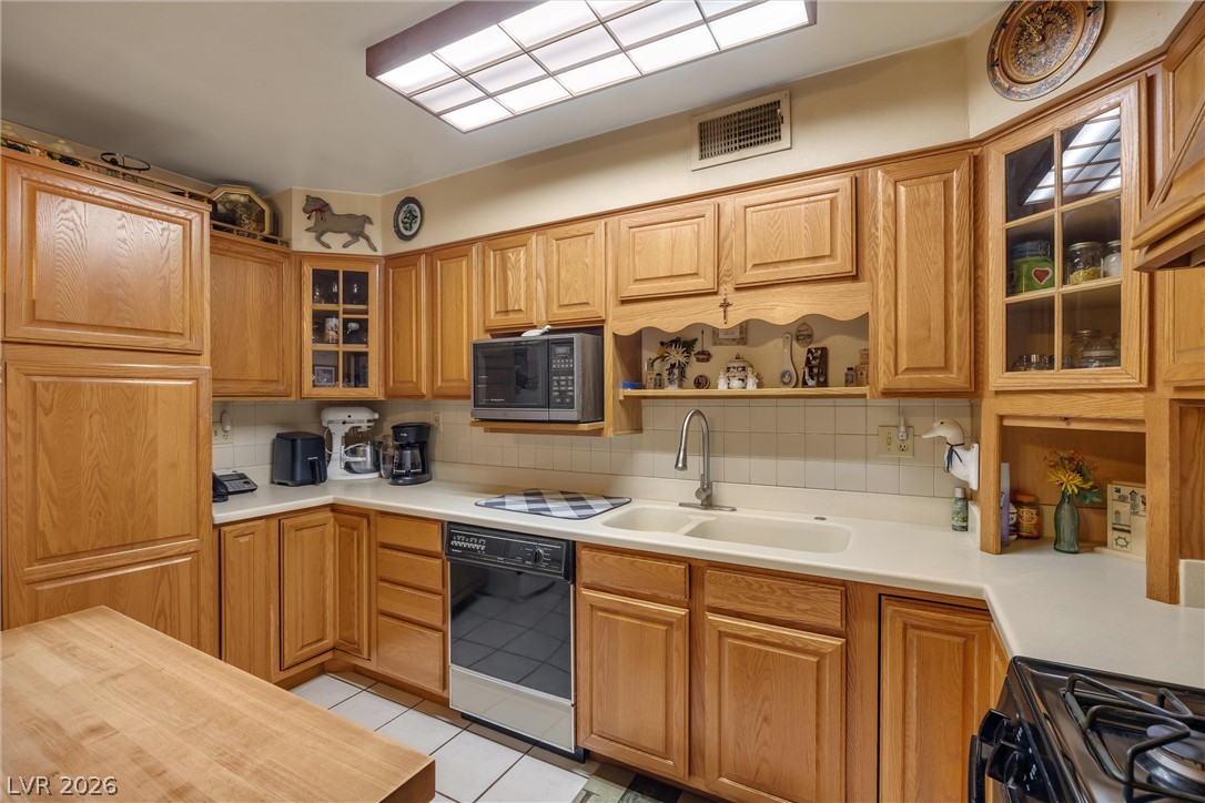 5198 Wilbur Street Las Vegas NV 89119