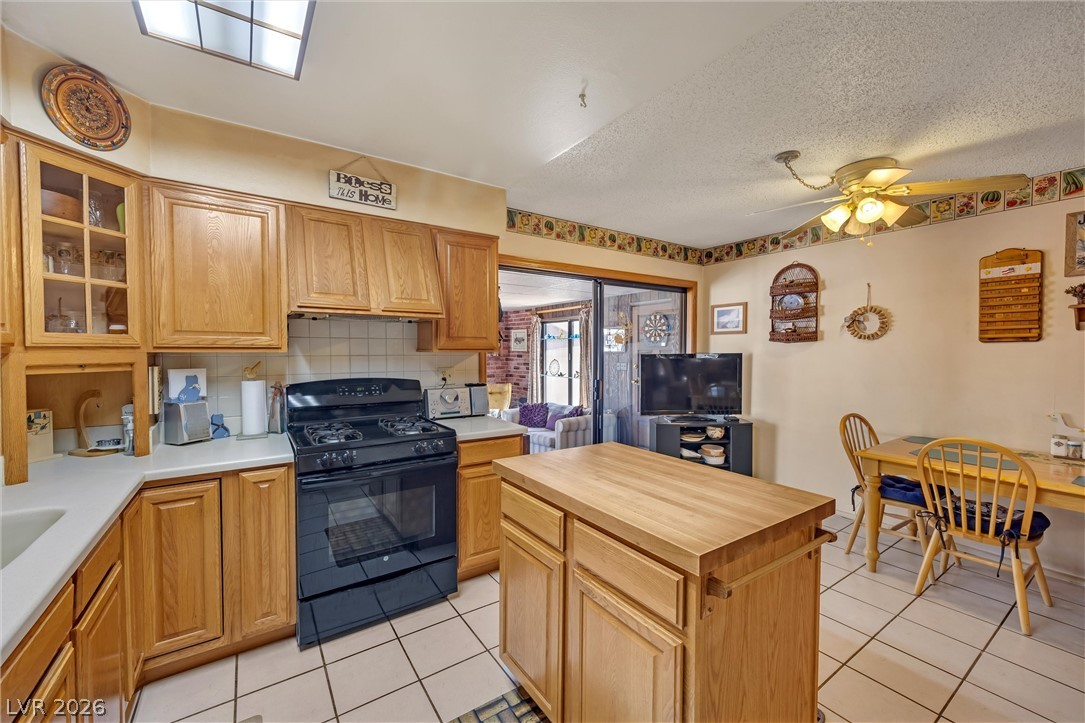 5198 Wilbur Street Las Vegas NV 89119
