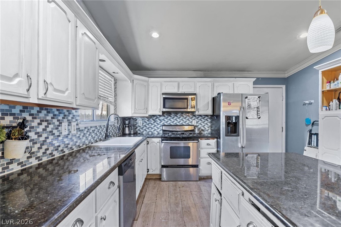 2423 Vista Colina Street Henderson NV 89014