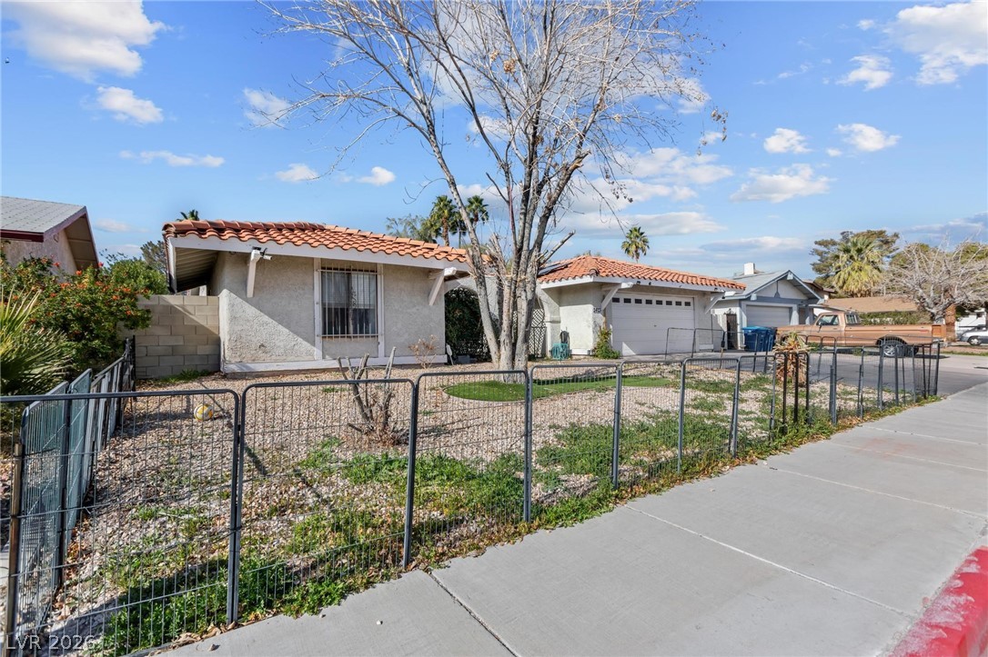 2423 Vista Colina Street Henderson NV 89014