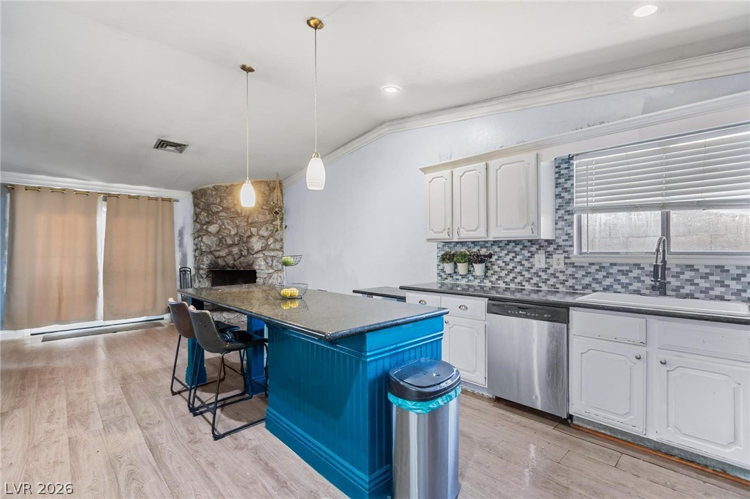 2423 Vista Colina Street Henderson NV 89014