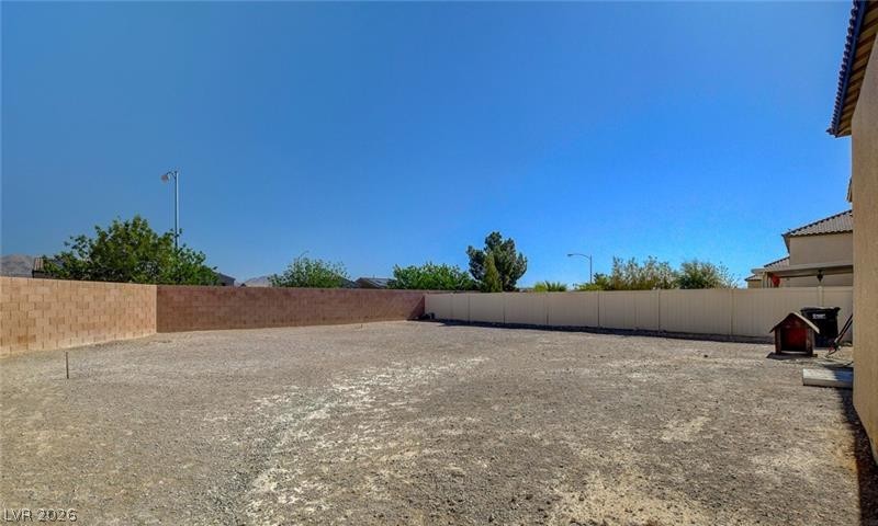 4 Goldleaf Falls Avenue North Las Vegas NV 89031