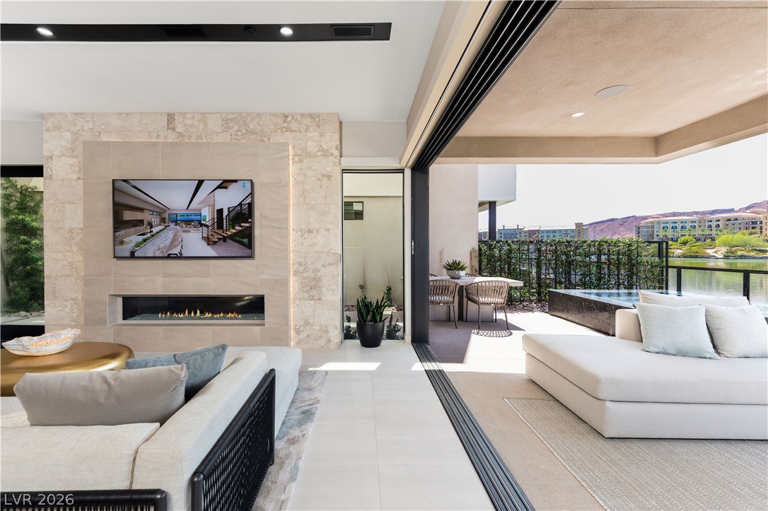 68 Lakefront Drive Henderson NV 89011