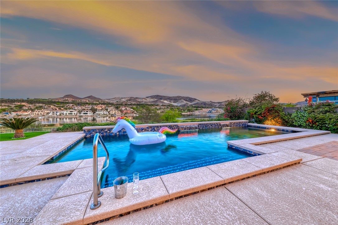 72 Bella Lago Avenue Henderson NV 89011