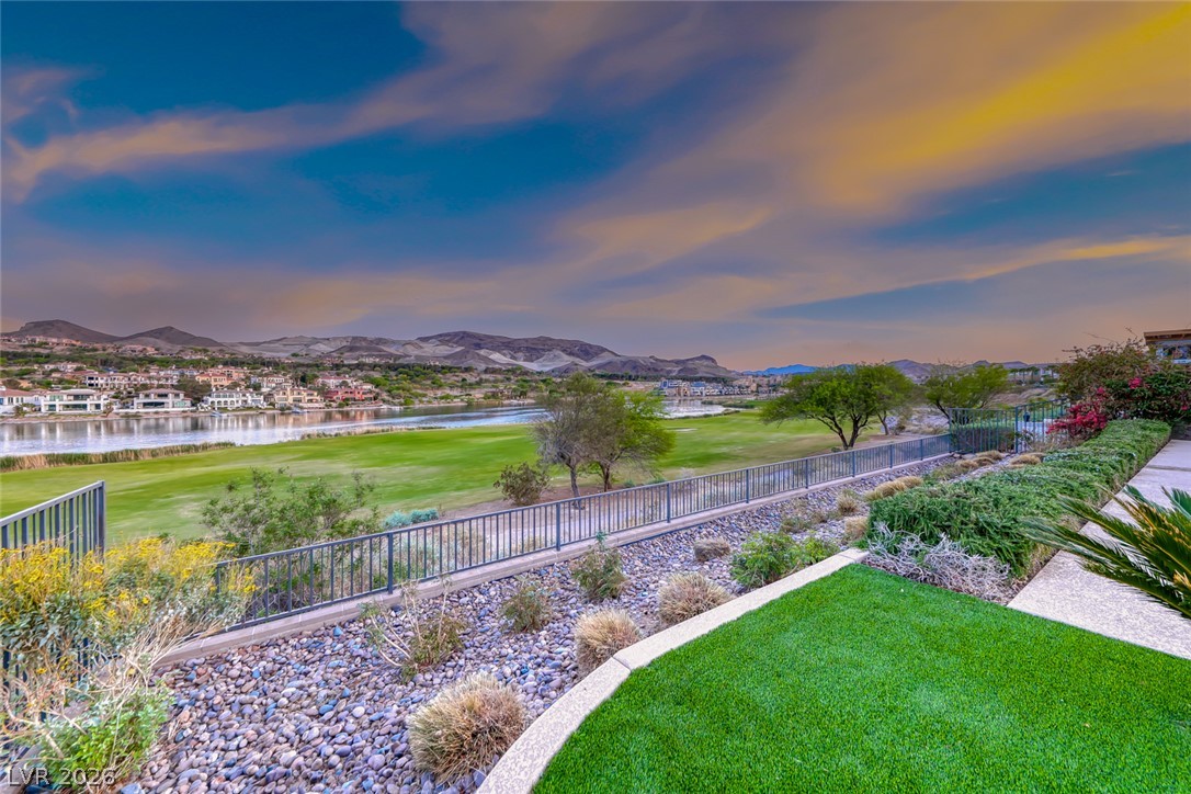 72 Bella Lago Avenue Henderson NV 89011