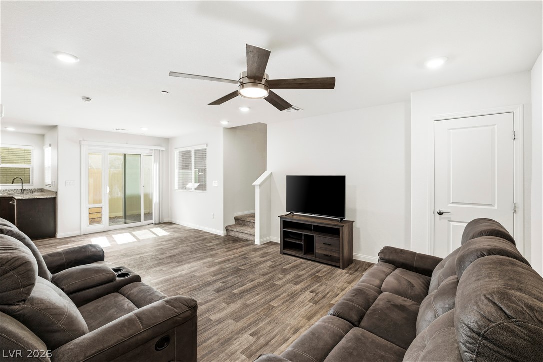 2757 Frosted Teal Avenue North Las Vegas NV 89086