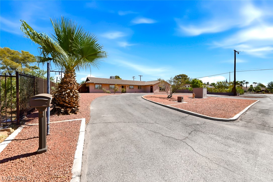 2258 Bridlewood Drive Las Vegas NV 89119