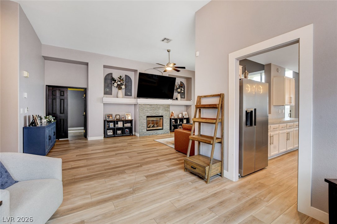 8284 Aurora Peak Avenue Las Vegas NV 89131