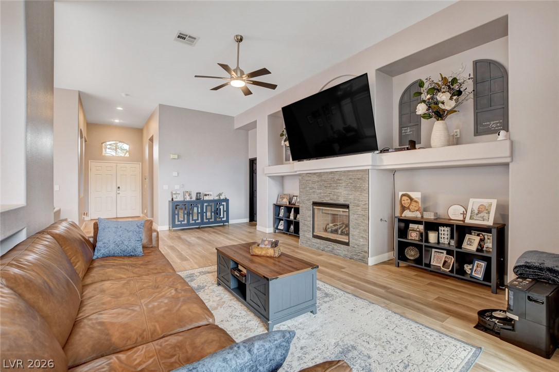 8284 Aurora Peak Avenue Las Vegas NV 89131