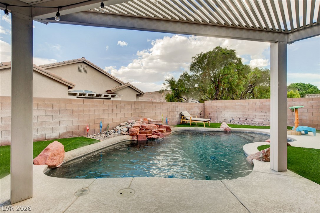 8284 Aurora Peak Avenue Las Vegas NV 89131
