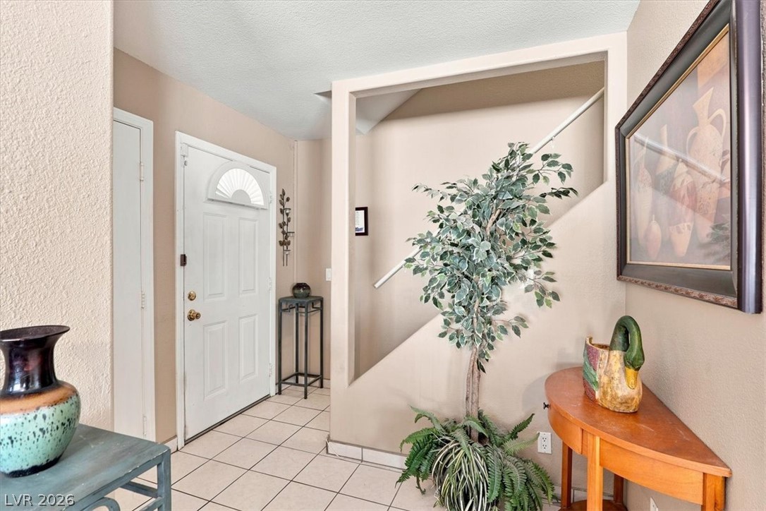 8208 Hydra Lane Las Vegas NV 89128