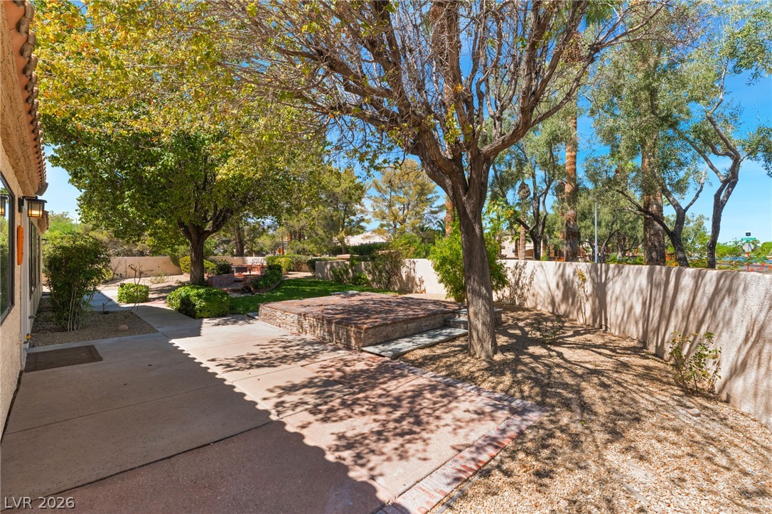 2433 Chatfield Drive Las Vegas NV 89128