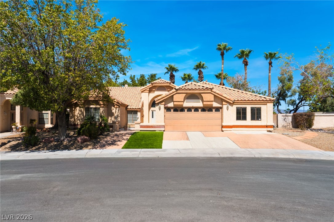 2433 Chatfield Drive Las Vegas NV 89128