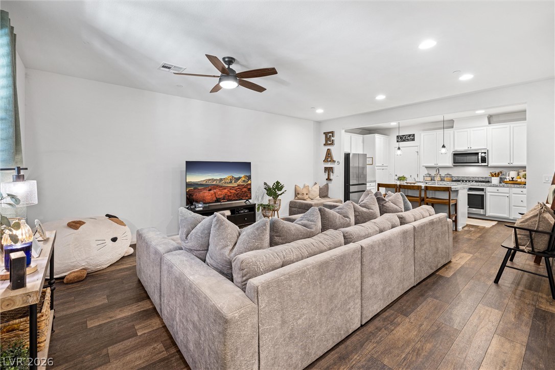 89 Alamere Falls Drive Las Vegas NV 89138