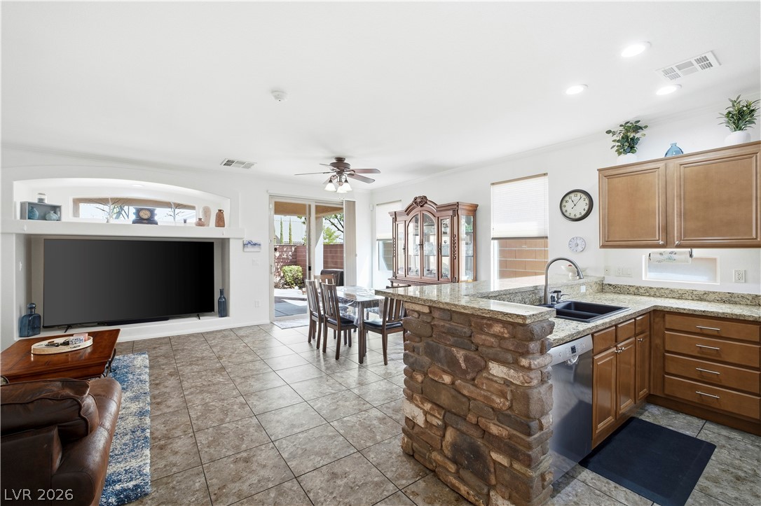 7568 Schuders Avenue Las Vegas NV 89178