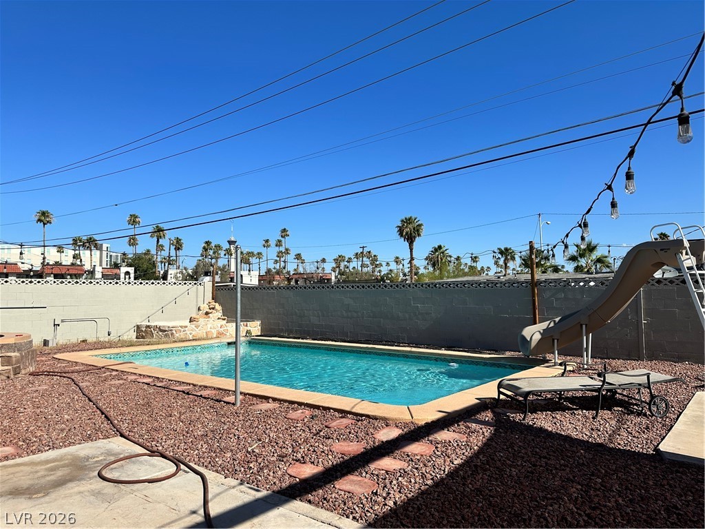 1518 Golden Arrow Drive Las Vegas NV 89169