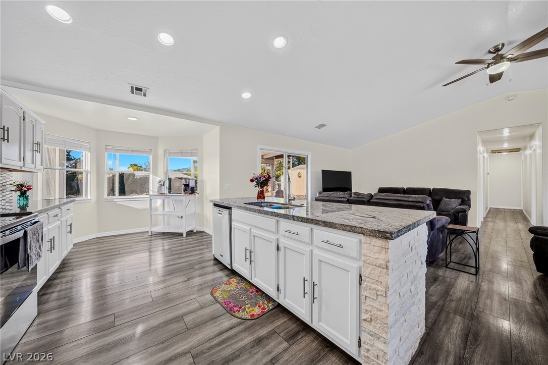 720 Indian Wells Court Pahrump NV 89060