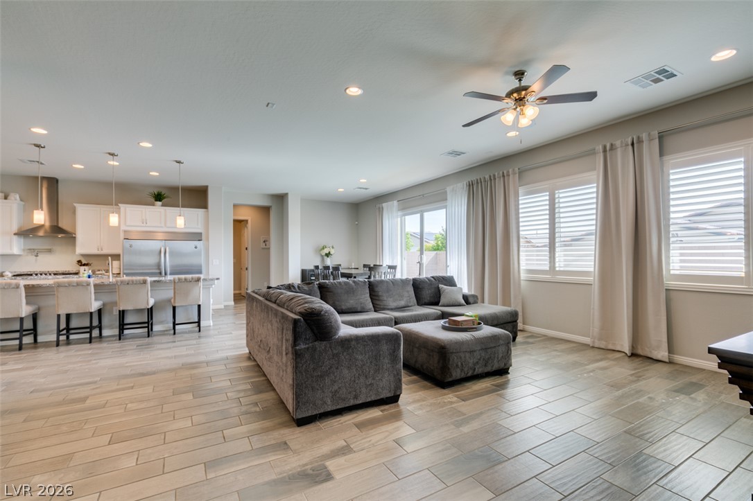 7012 Arabian Ridge Street Las Vegas NV 89131