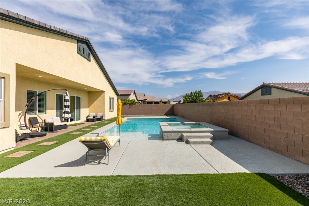 7012 Arabian Ridge Street Las Vegas NV 89131