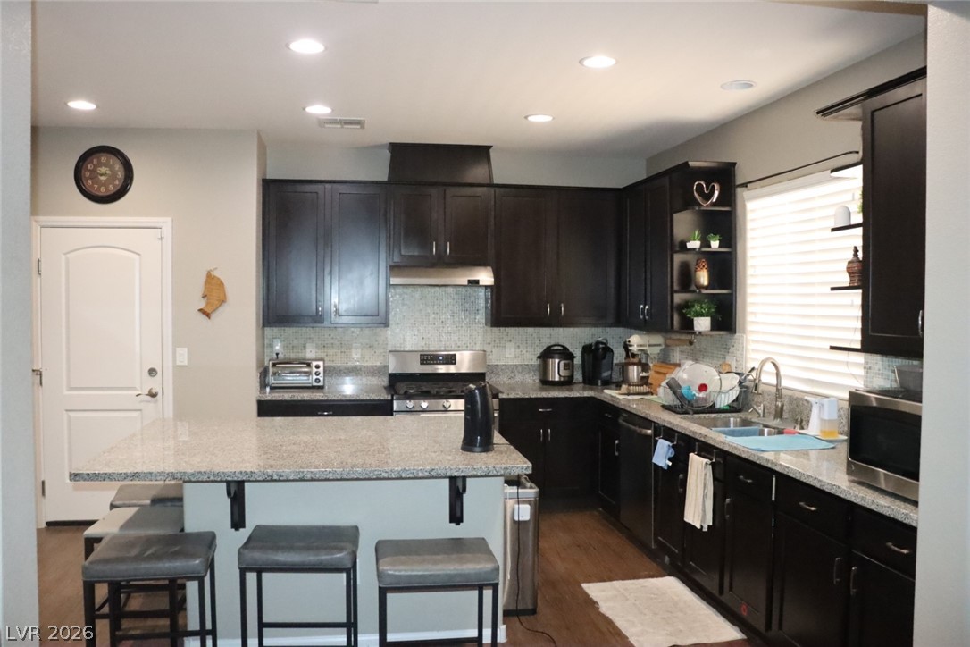 1517 Eagles Pass Avenue North Las Vegas NV 89084