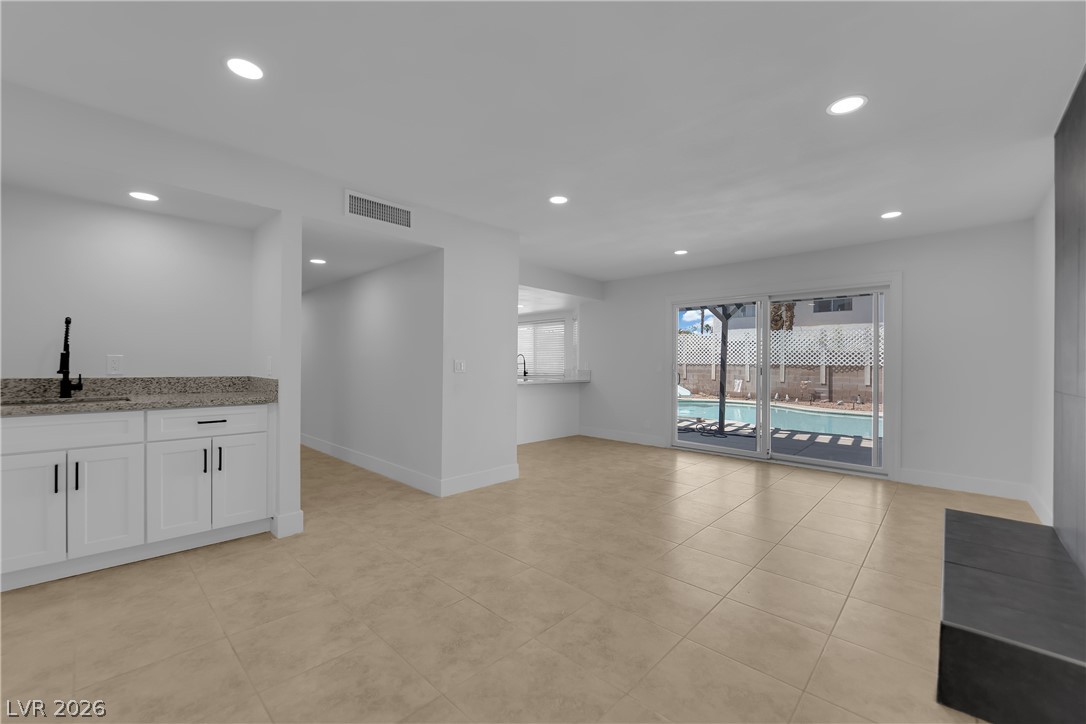 6756 Endora Drive Las Vegas NV 89103