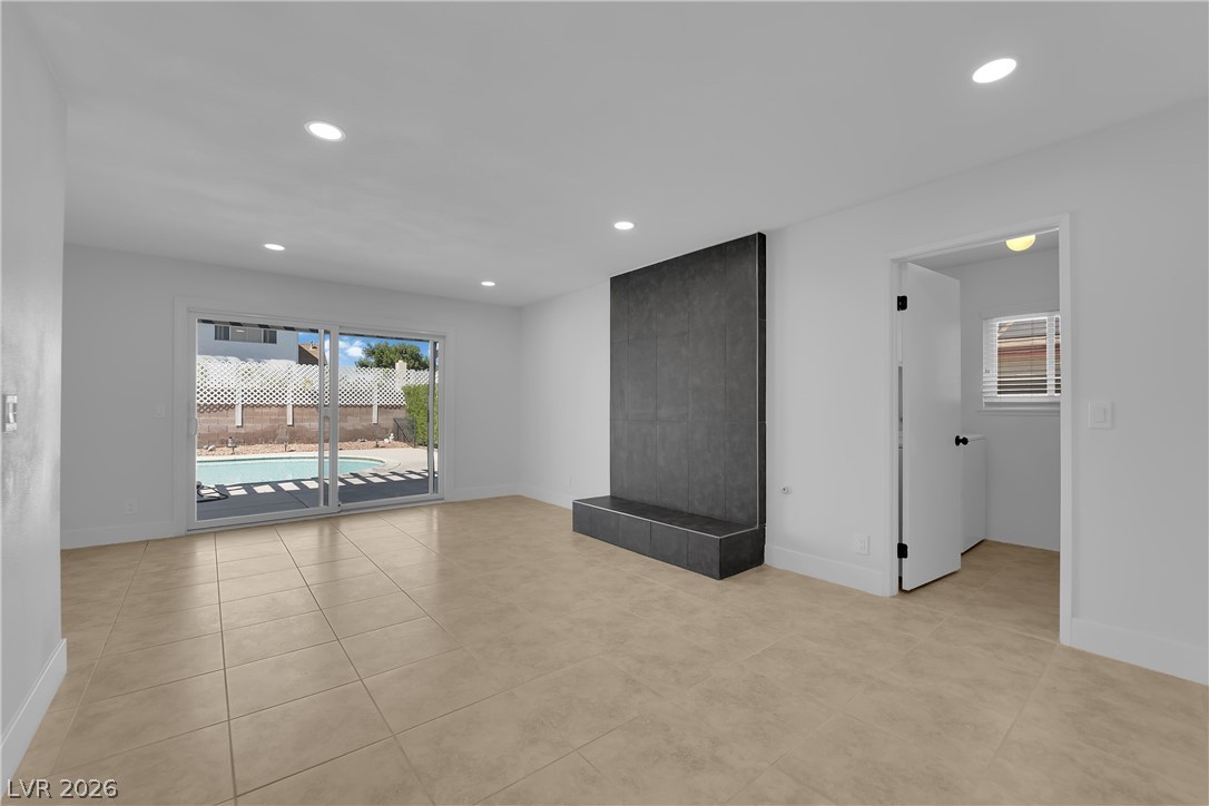 6756 Endora Drive Las Vegas NV 89103