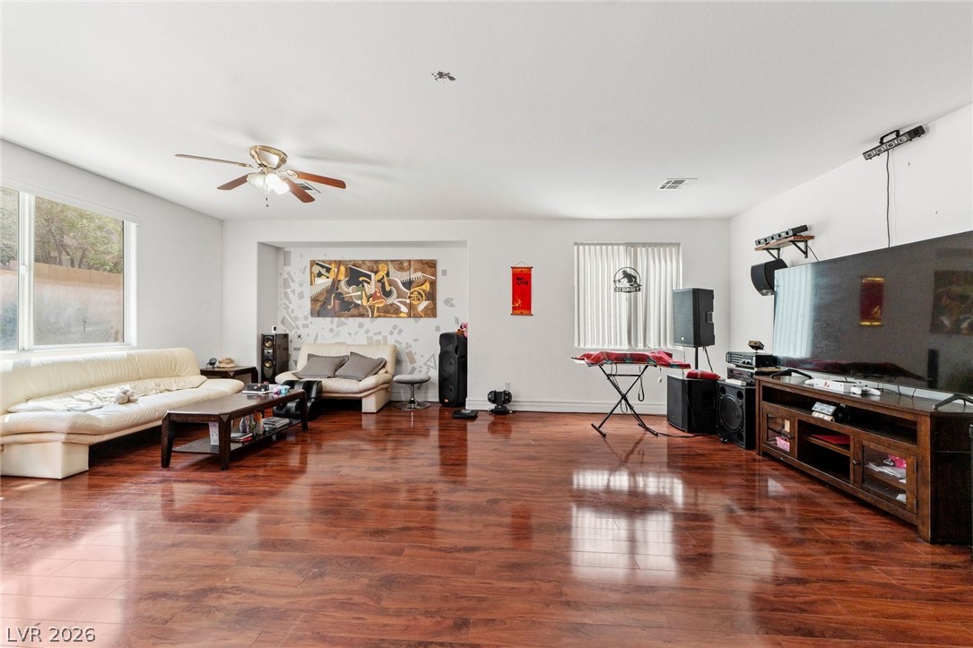 9727 Waukegan Avenue Las Vegas NV 89148