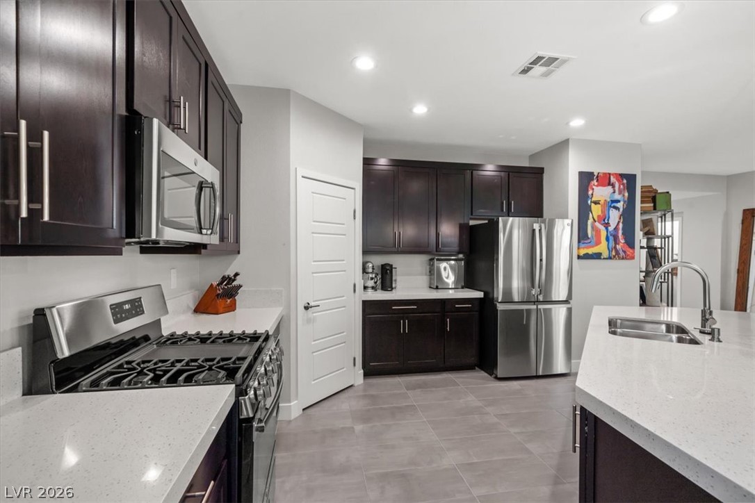 4274 Paragon Highlands Avenue Las Vegas NV 89141