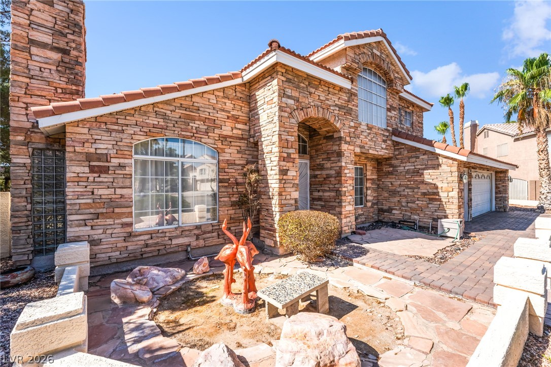 2000 White Falls Las Vegas NV 89128