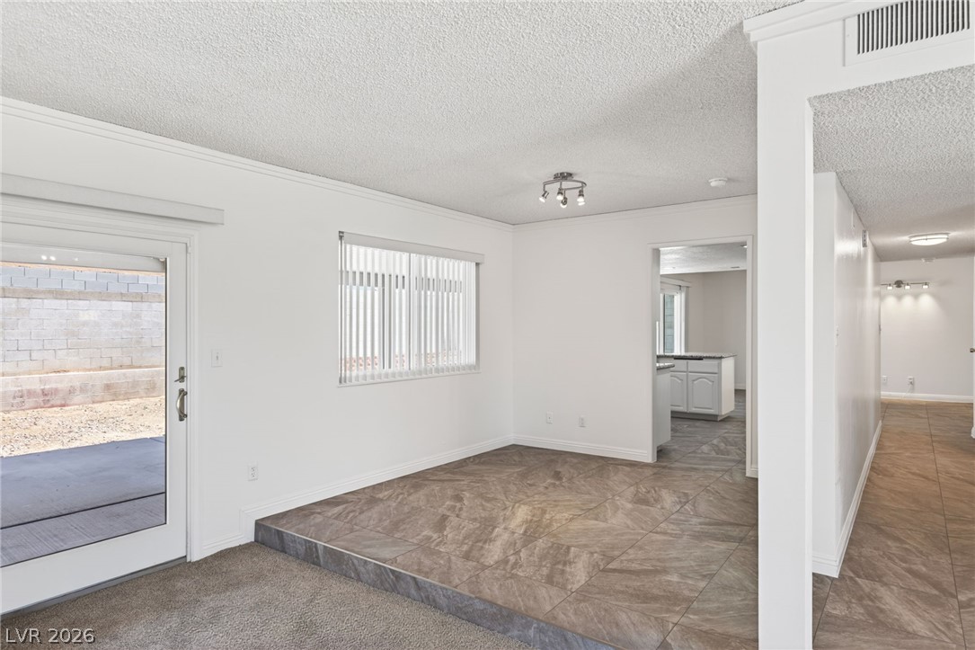 5374 Latigo Street Las Vegas NV 89119