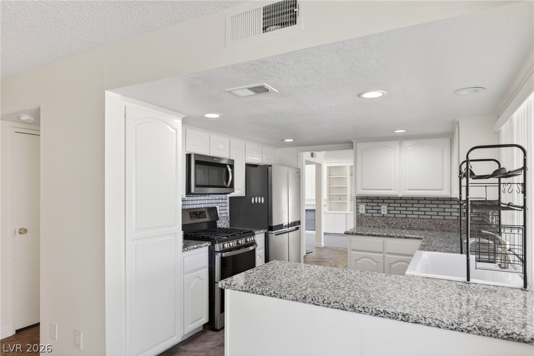 5374 Latigo Street Las Vegas NV 89119
