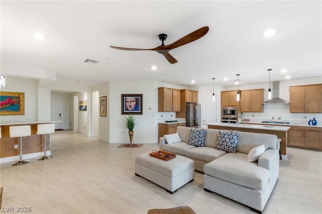 6544 Corsari Ridge Street Las Vegas NV 89166