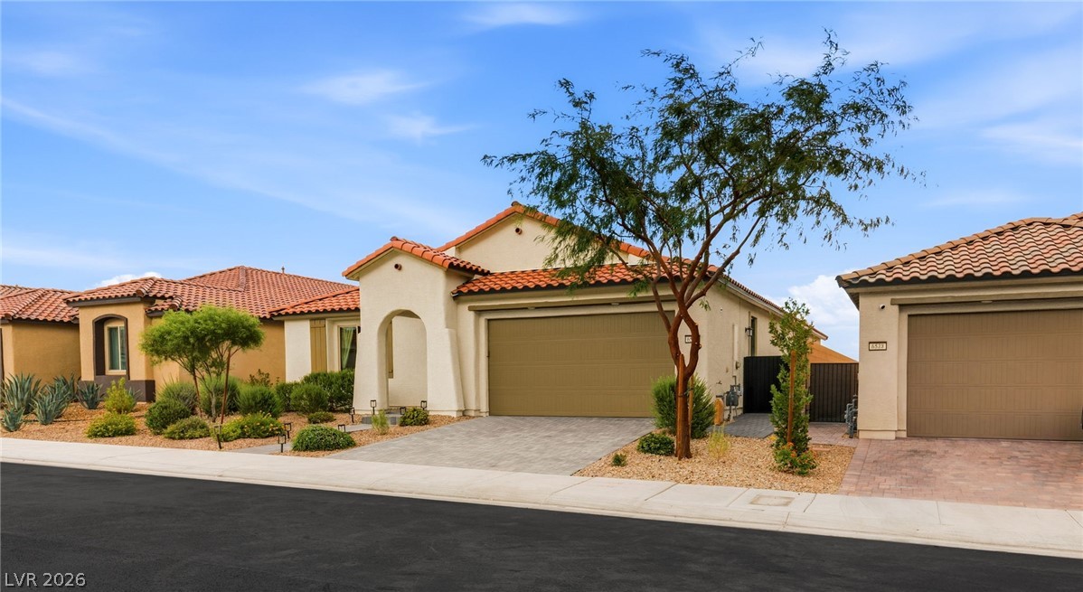 6544 Corsari Ridge Street Las Vegas NV 89166