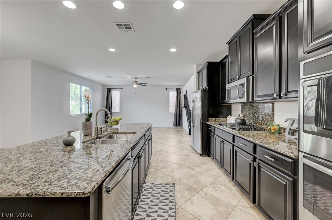 2894 Shining Sun Way Henderson NV 89052