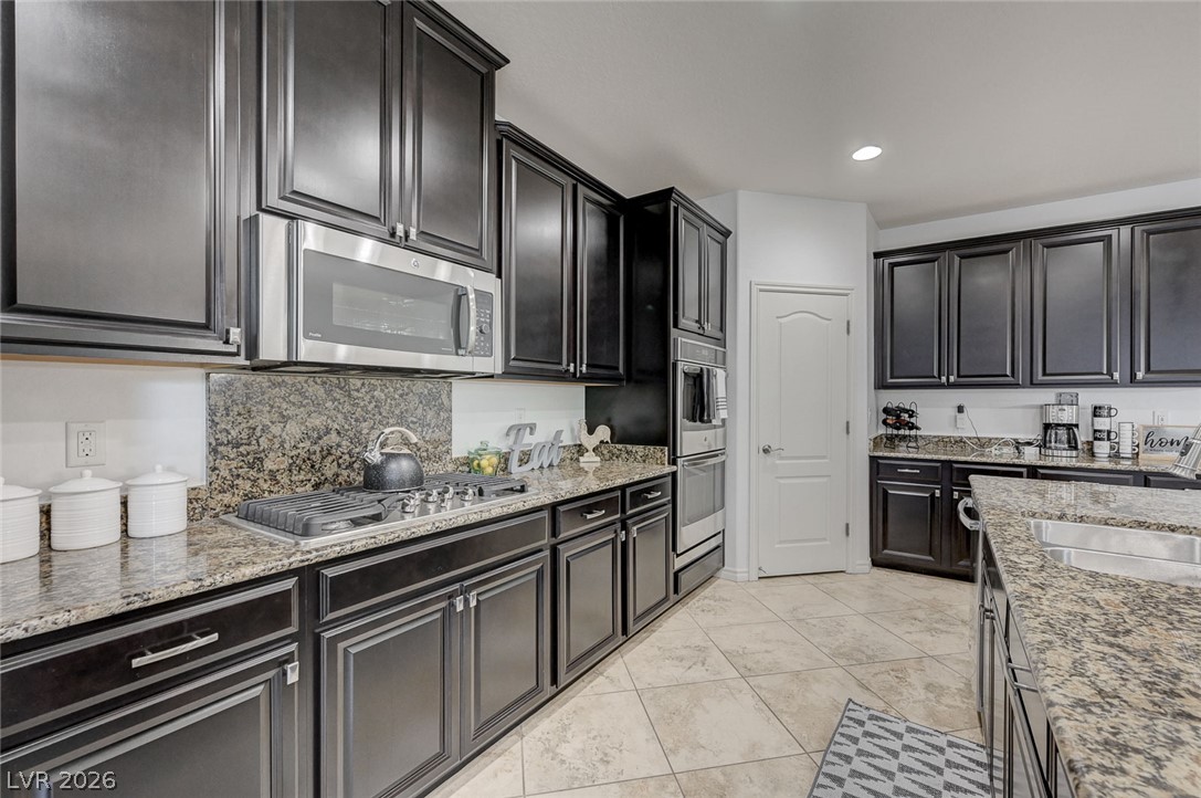 2894 Shining Sun Way Henderson NV 89052